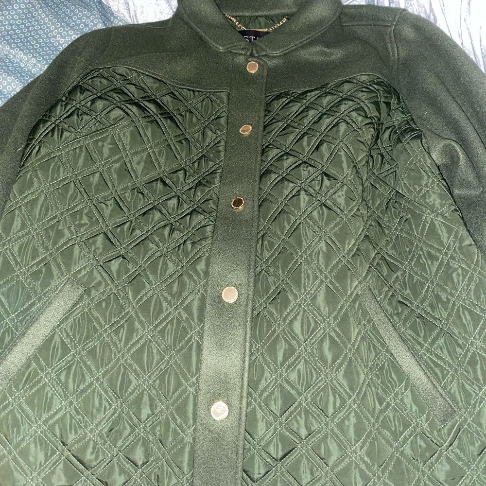 Isaac Mizrahi Estate Olive Quilted Puffer Jacket with Gold Accents